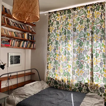 Literackie Atelier Na Dobrej Apartment *