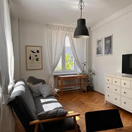Literackie Atelier Na Dobrej *