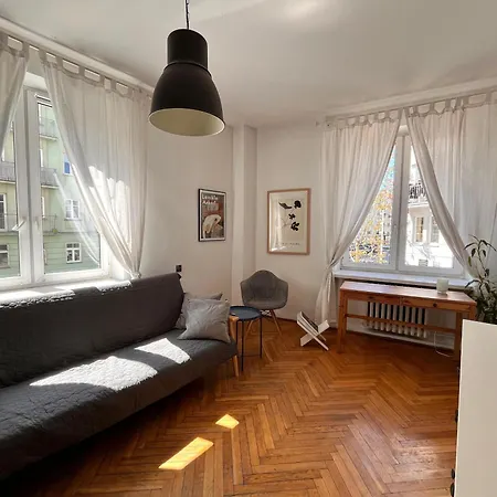 Literackie Atelier Na Dobrej
