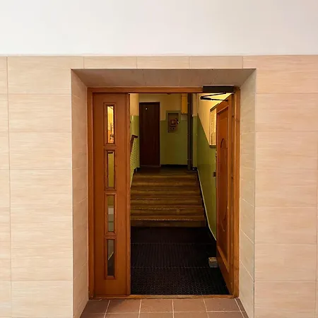 Literackie Atelier Na Dobrej Apartment *